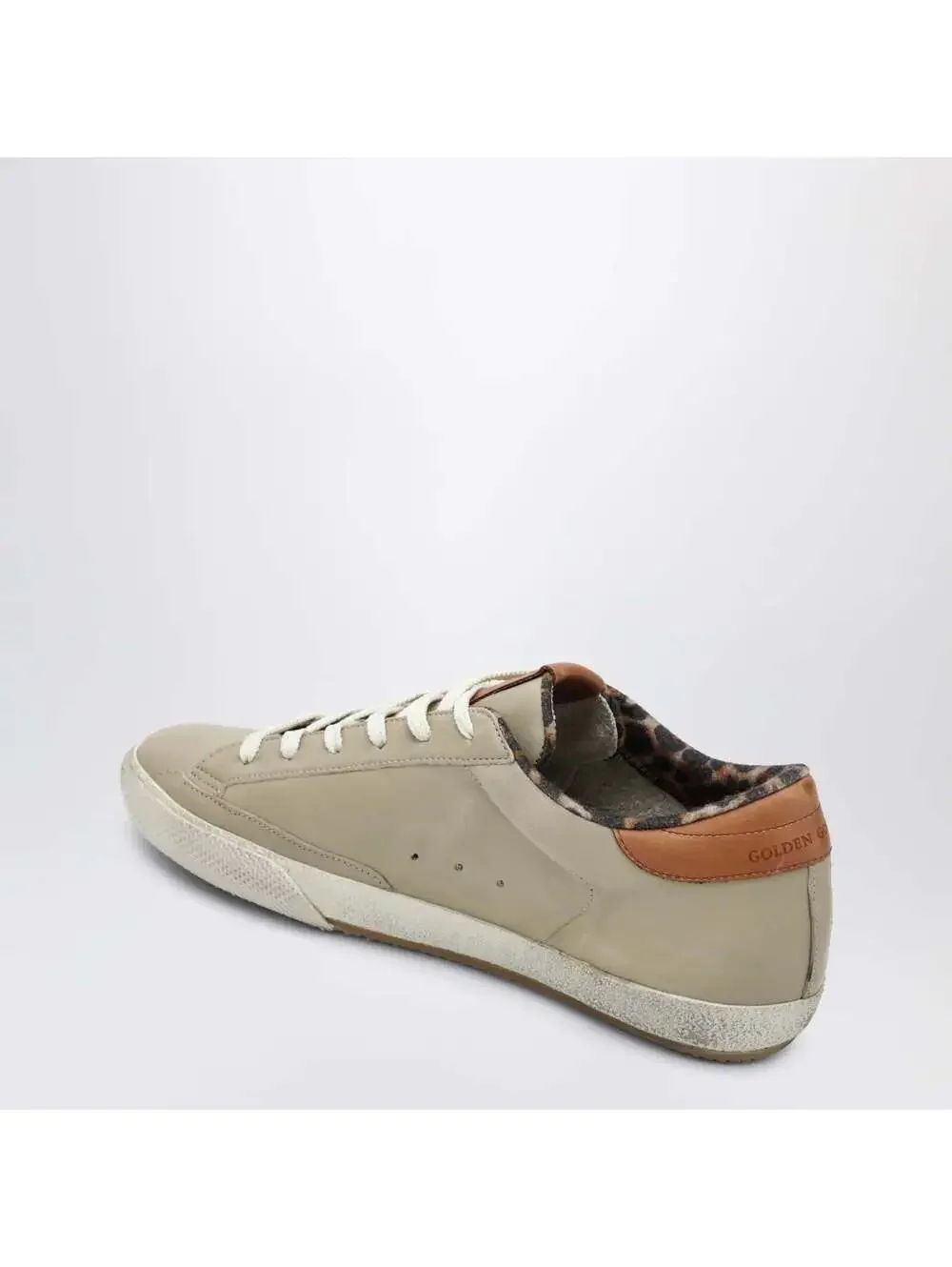 Golden Goose Super Star Sneaker (120)(PLEASE REQUEST YOUR SIZE BEFORE PURCHASING
